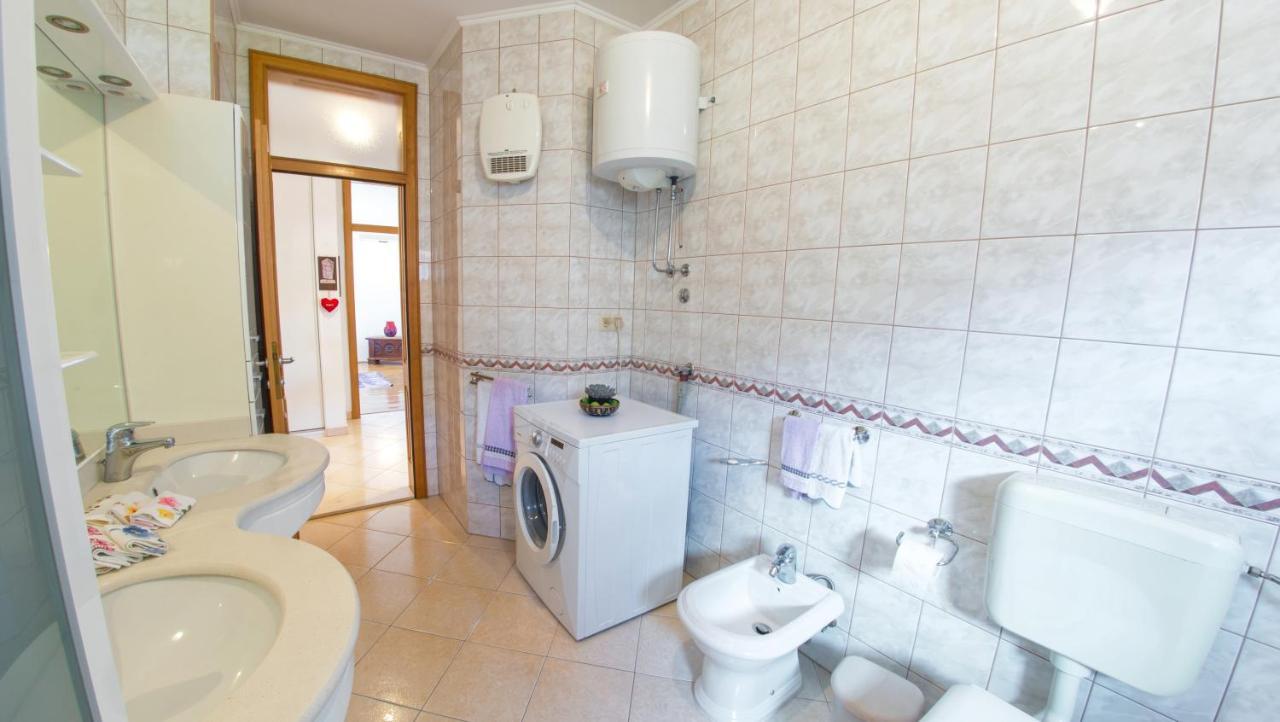 Apartment Italy - Promenade Mostar Eksteriør billede